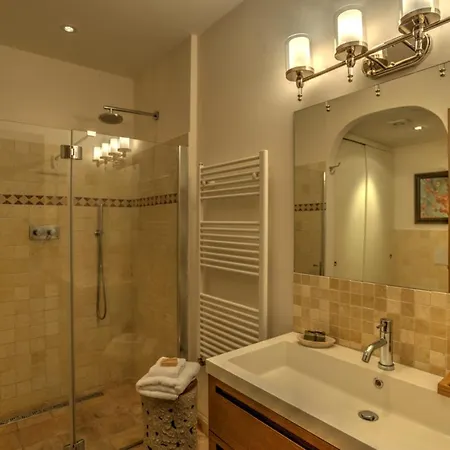 Appartement Beautiful 1 Bedroom In The Heart Of *